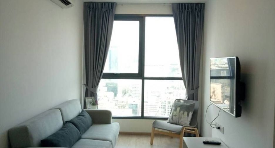 Condo en venta y en alquiler de 2 habitaciones en Bang Rak, Bangkok