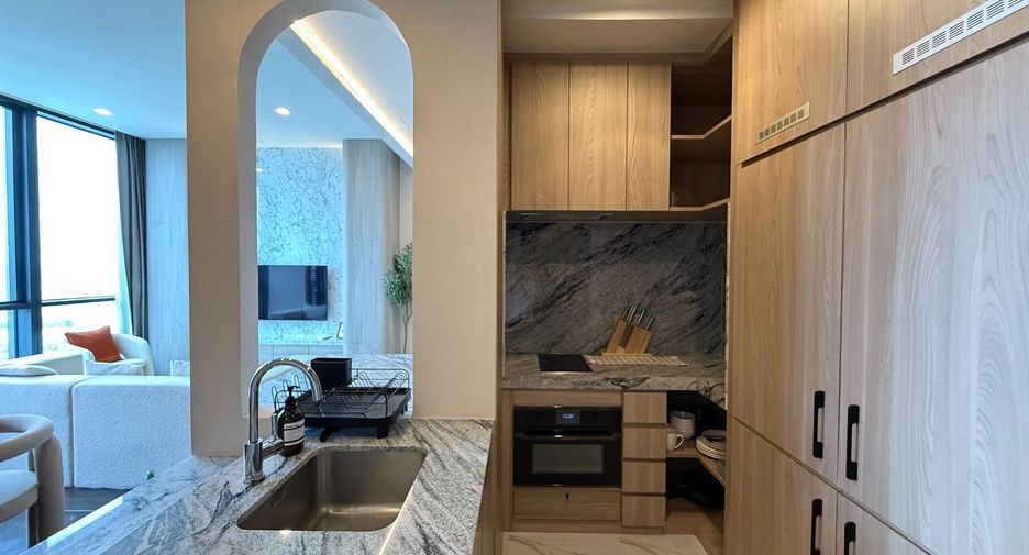 Condo en alquiler de 2 habitaciones en Khlong Toei, Bangkok