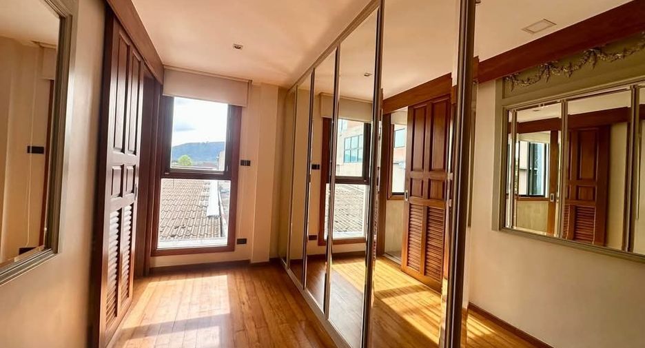 出售 和 出租 4 卧室 独立屋 在 Phuket Town, 普吉