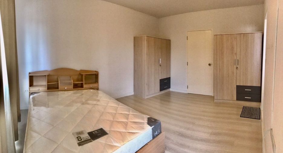 For sale and for rent 2 bedrooms townhouse in Bang Phli, Samut Prakan