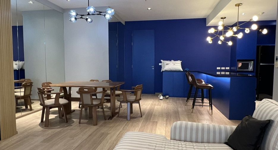 For rent 2 bedrooms condo in Khlong Toei, Bangkok
