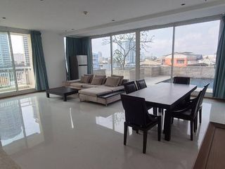 For rent 3 bedrooms condo in Sathon, Bangkok