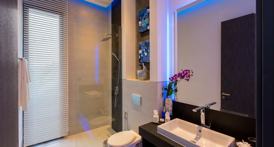 For sale 5 bedrooms villa in Mueang Phuket, Phuket