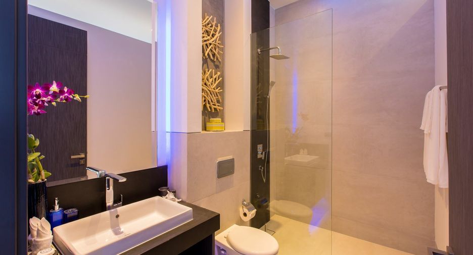 For sale 5 bedrooms villa in Mueang Phuket, Phuket
