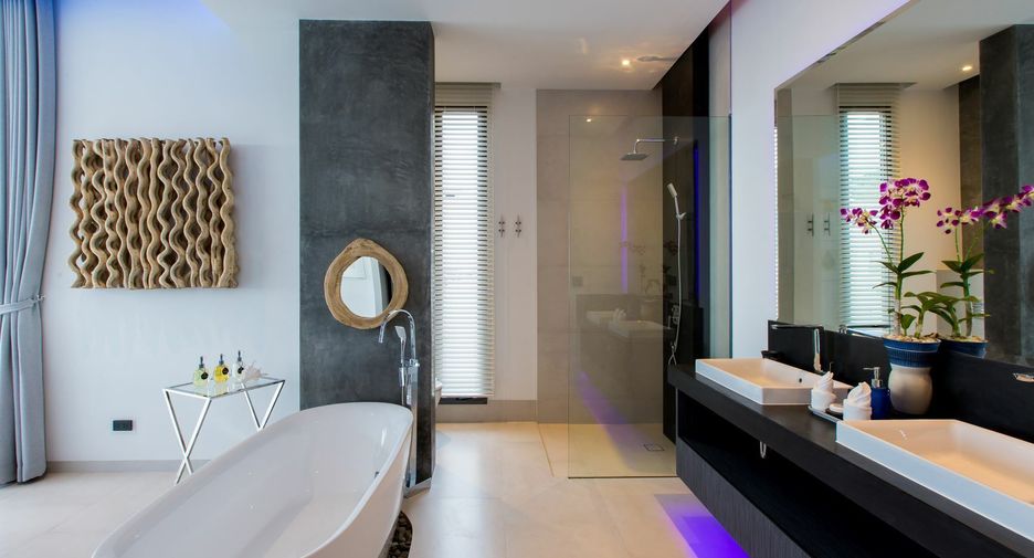For sale 5 bedrooms villa in Mueang Phuket, Phuket
