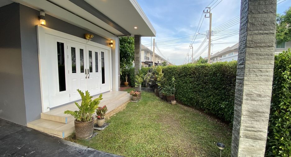 For sale 3 bedrooms house in Bang Phli, Samut Prakan