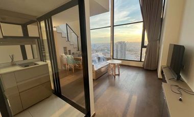 For rent 2 bedrooms condo in Ratchathewi, Bangkok