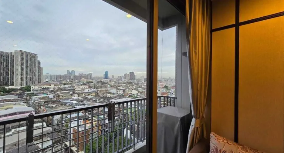For rent 2 bedrooms condo in Sathon, Bangkok