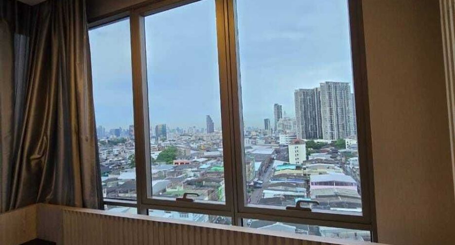For rent 2 bedrooms condo in Sathon, Bangkok
