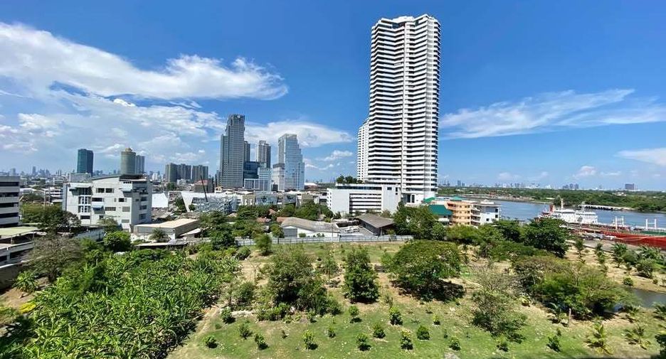 For sale 2 bedrooms condo in Yan Nawa, Bangkok