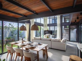For sale 4 bedrooms villa in Thalang, Phuket