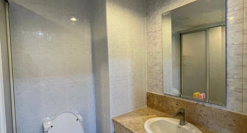 For rent 1 bed condo in Phaya Thai, Bangkok