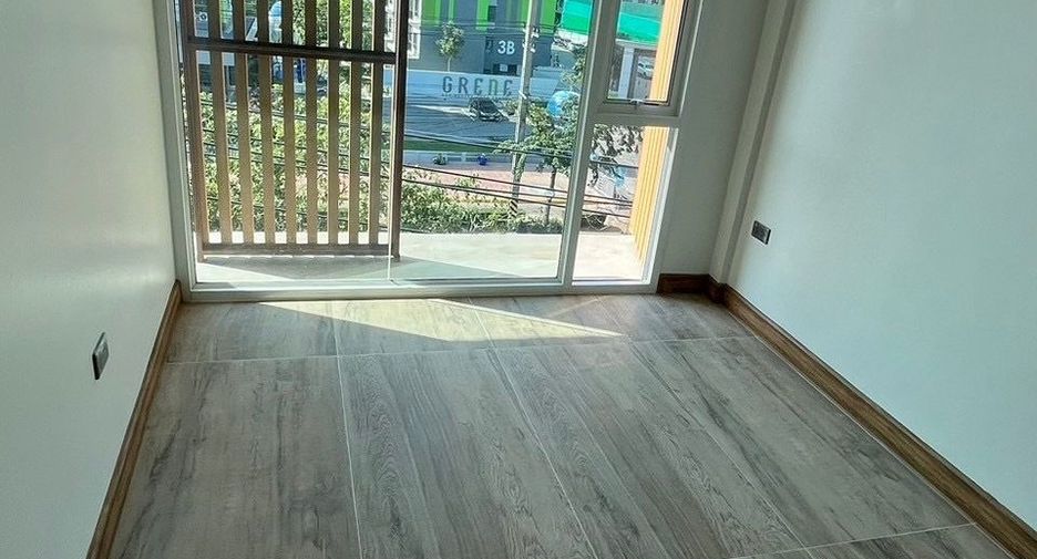 For sale 10 bedrooms retail Space in Don Mueang, Bangkok