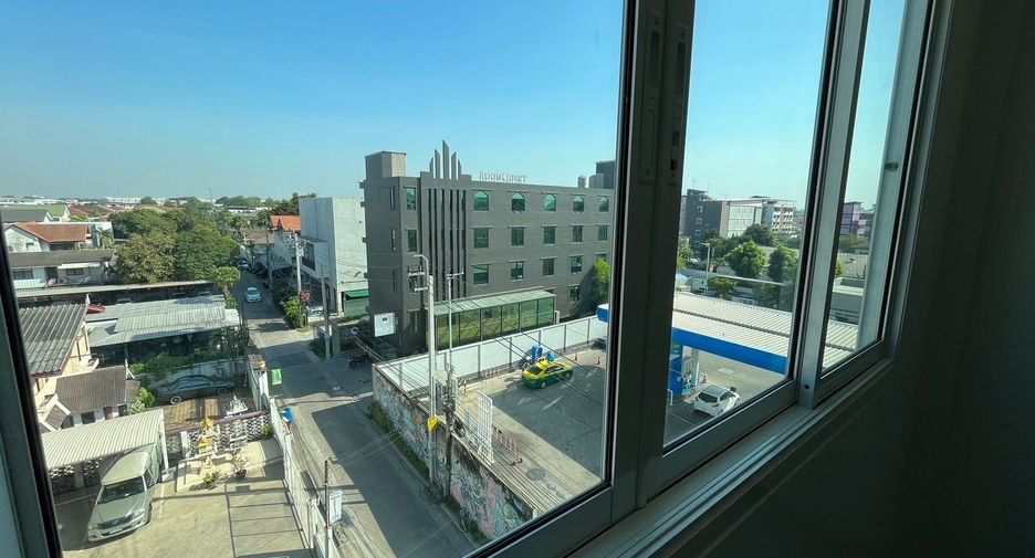 For sale 10 bedrooms retail Space in Don Mueang, Bangkok