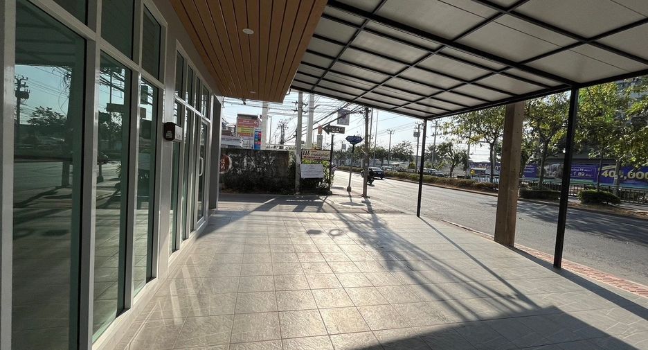 For sale 10 bedrooms retail Space in Don Mueang, Bangkok