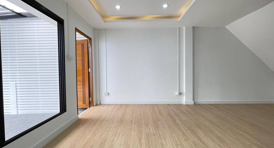 For sale 2 bedrooms townhouse in Nong Khaem, Bangkok