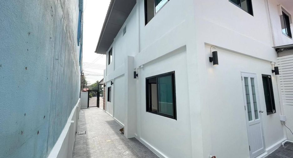 For sale 2 bedrooms townhouse in Nong Khaem, Bangkok