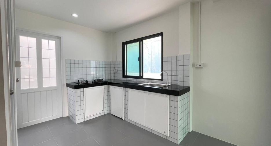 For sale 2 bedrooms townhouse in Nong Khaem, Bangkok