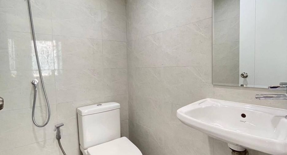 For sale 2 bedrooms townhouse in Nong Khaem, Bangkok
