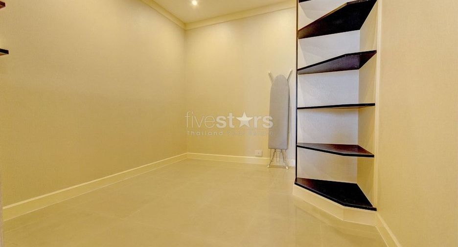 Wohnung zur Miete mit 2 Zimmer in Khlong Toei, Bangkok
