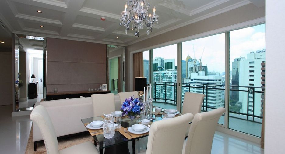 For sale 3 ベッドルーム condo in Watthana, Bangkok