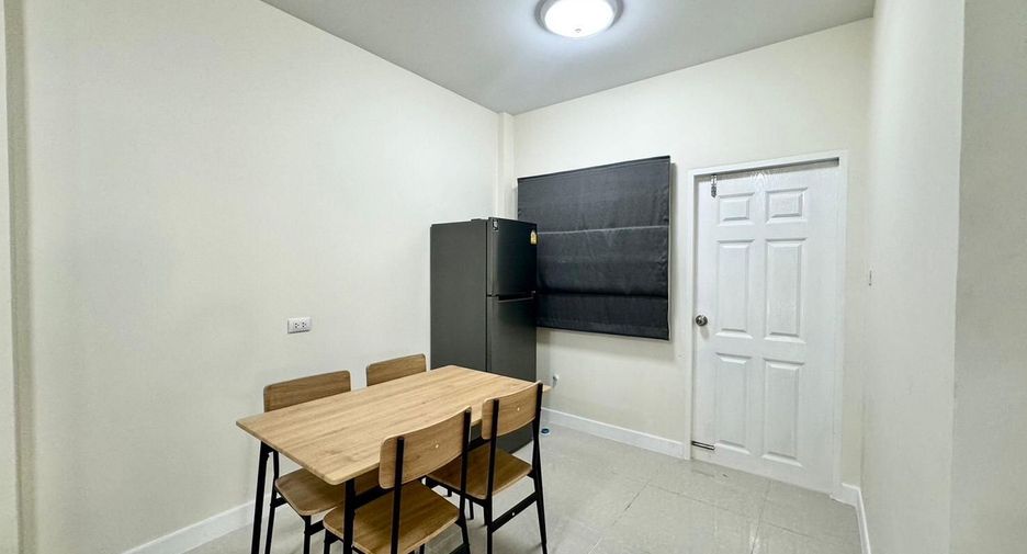 Haus zur Miete mit 3 Zimmer in Mueang Phuket, Phuket