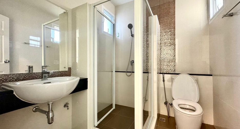 Haus zur Miete mit 3 Zimmer in Mueang Phuket, Phuket