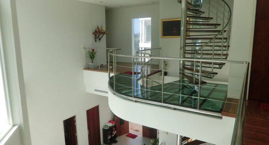 For sale 5 bedrooms villa in Mueang Phuket, Phuket