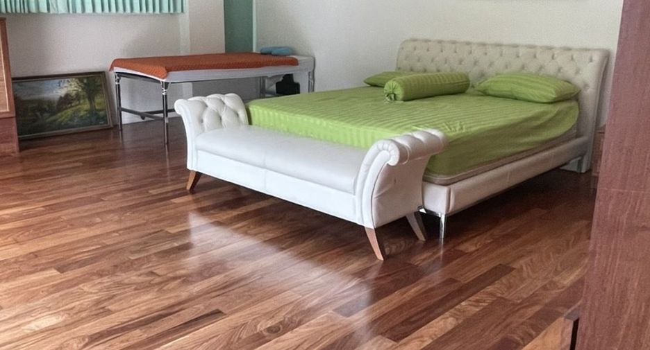 For sale 5 bedrooms villa in Mueang Phuket, Phuket