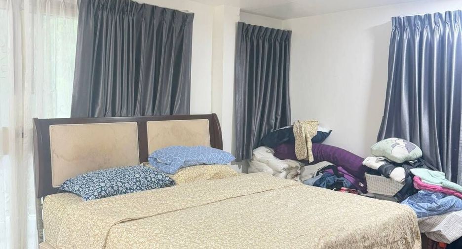 For sale and for rent 4 bedrooms house in Mueang Phuket, Phuket