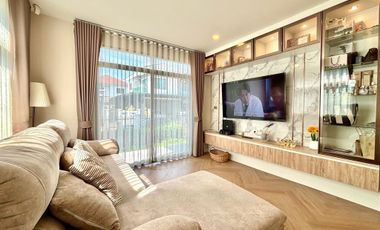 Продажа 4 спальни дом в Лат Крабанг, Бангкок