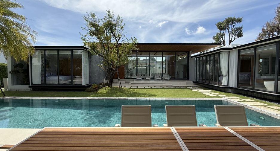 For sale and for rent 4 bedrooms villa in Thalang, Phuket