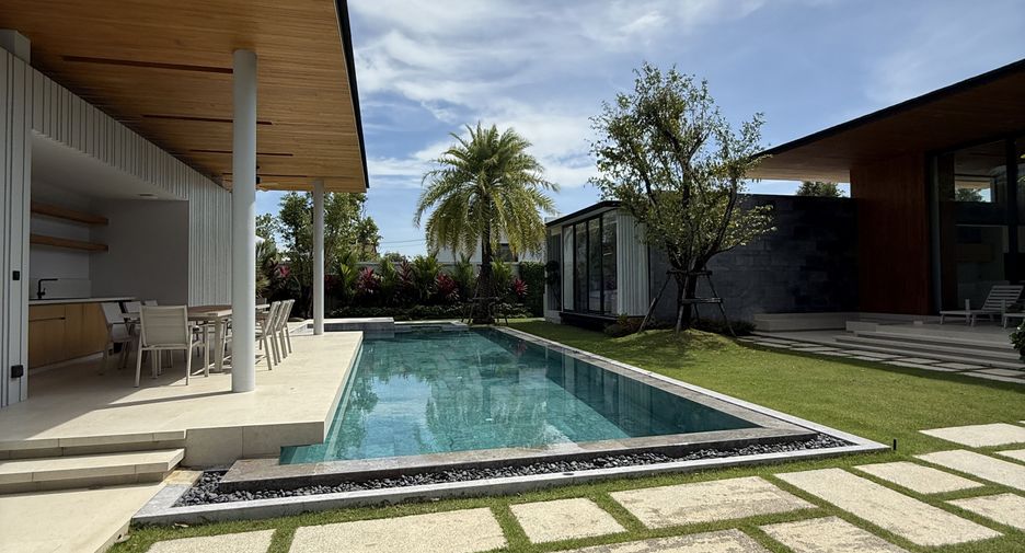 For sale and for rent 4 bedrooms villa in Thalang, Phuket