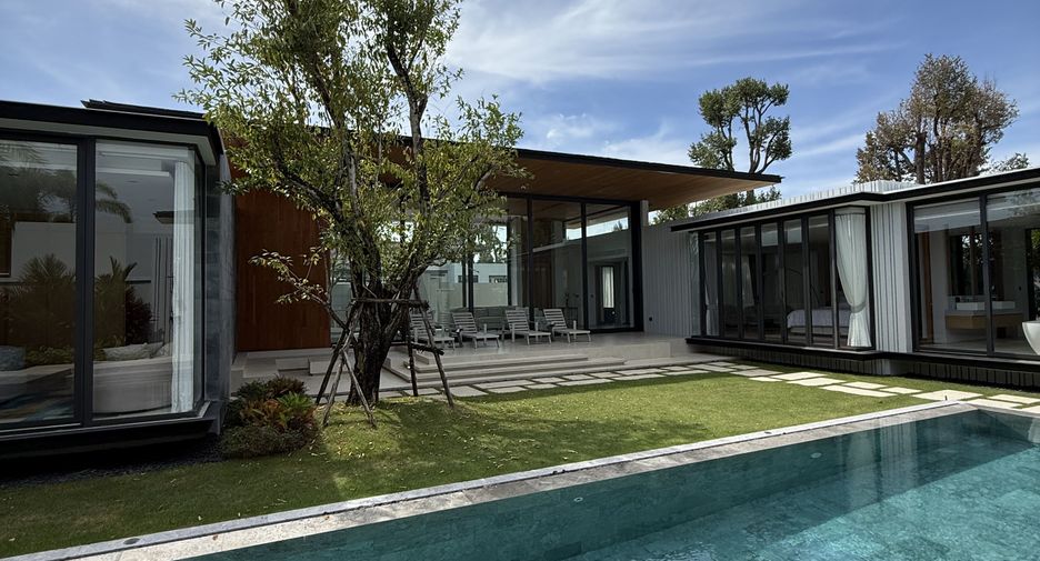 For sale and for rent 4 bedrooms villa in Thalang, Phuket