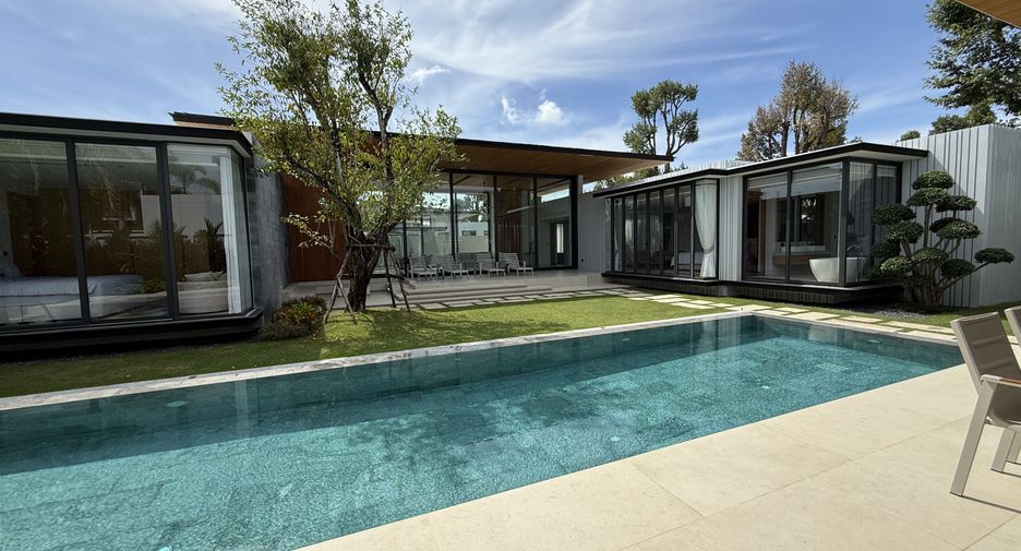 For sale and for rent 4 bedrooms villa in Thalang, Phuket