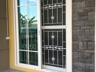 Reihenhaus zum Kauf mit 4 Zimmer in Mueang Samut Prakan, Samut Prakan