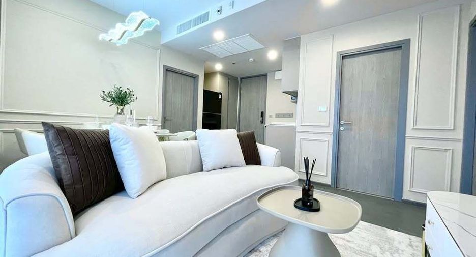 For rent 2 bedrooms condo in Khlong Toei, Bangkok