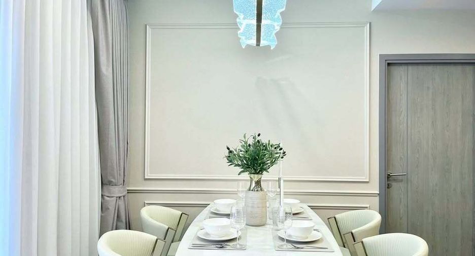 For rent 2 bedrooms condo in Khlong Toei, Bangkok