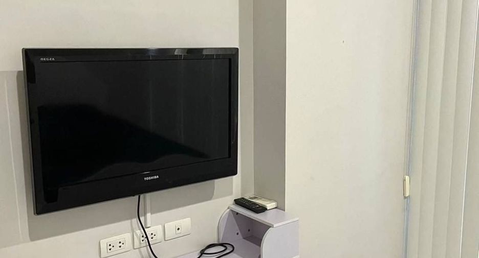 For rent 2 bedrooms condo in Khlong San, Bangkok