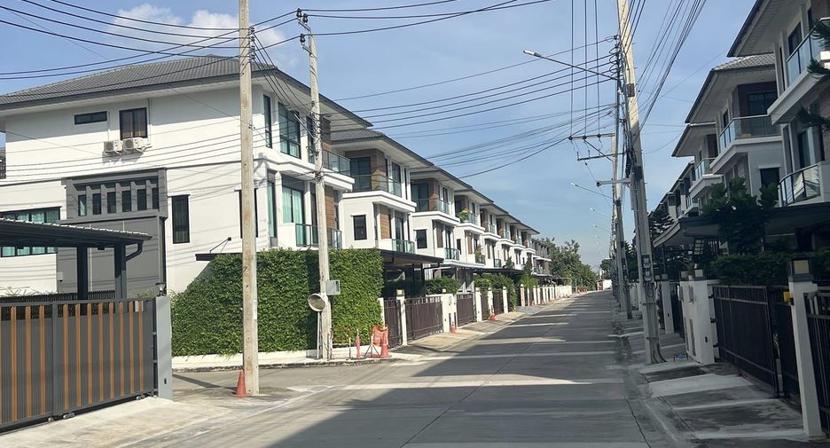 Haus zur Miete mit 7 Zimmer in Prawet, Bangkok