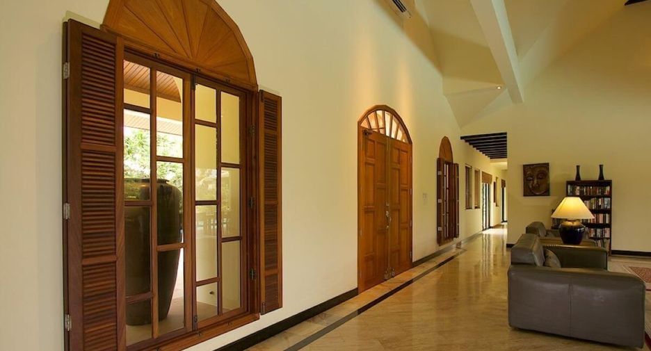 For sale 6 bedrooms villa in Mueang Phuket, Phuket