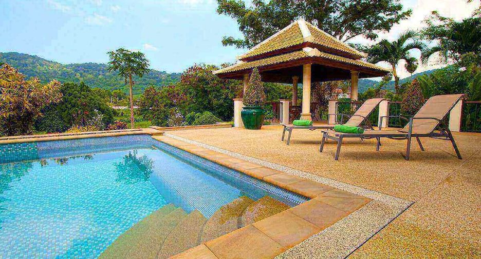 For sale 6 bedrooms villa in Mueang Phuket, Phuket