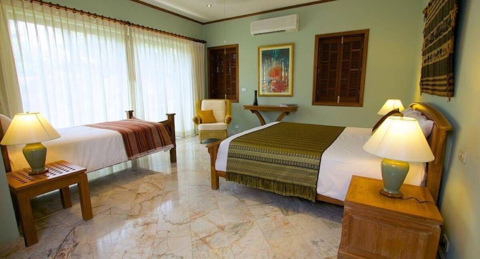 For sale 6 bedrooms villa in Mueang Phuket, Phuket
