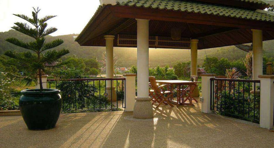For sale 6 bedrooms villa in Mueang Phuket, Phuket