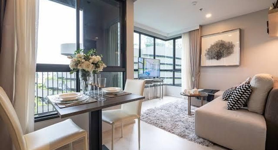For rent 2 bedrooms condo in Bang Na, Bangkok