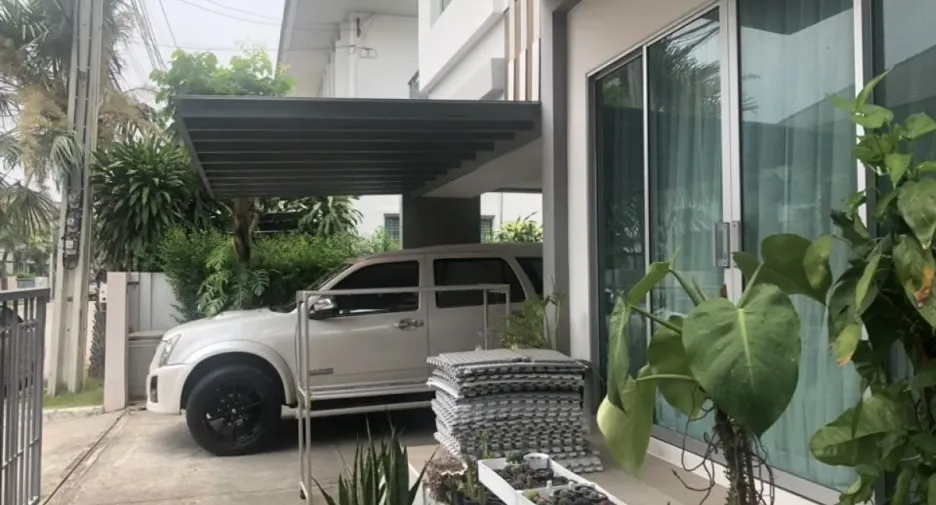 For sale 3 bedrooms house in Sai Mai, Bangkok