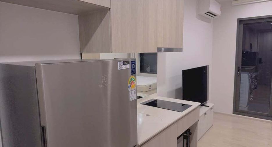 For rent studio condo in Khlong San, Bangkok