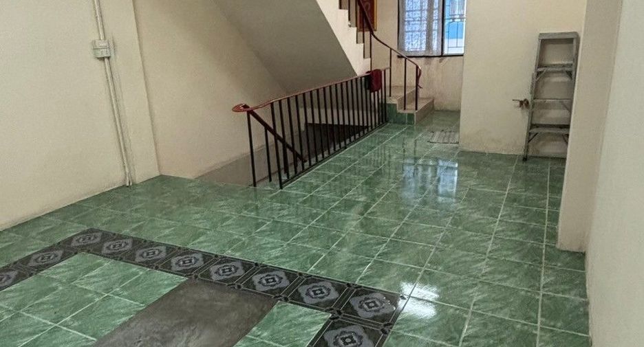 For sale 2 bedrooms retail Space in Phra Pradaeng, Samut Prakan