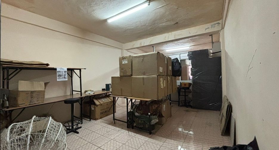 For sale 2 bedrooms retail Space in Phra Pradaeng, Samut Prakan