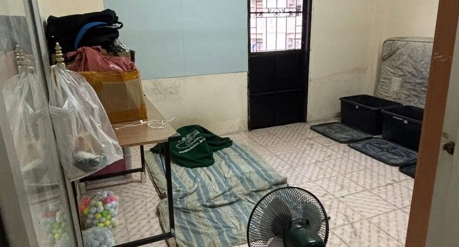 For sale 2 bedrooms retail Space in Phra Pradaeng, Samut Prakan